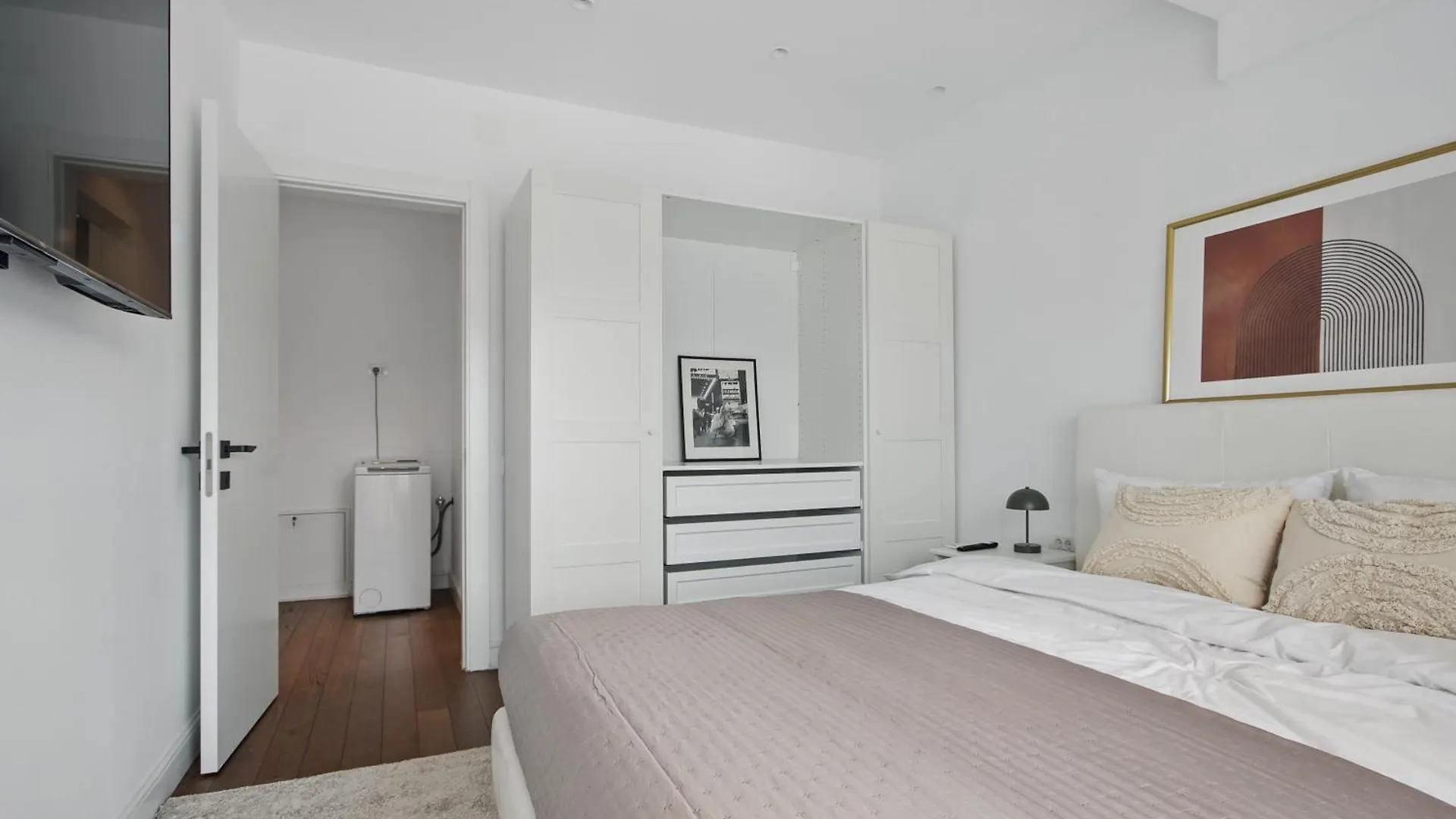 Victoriei Luxury Apartments Bucharest 0*,