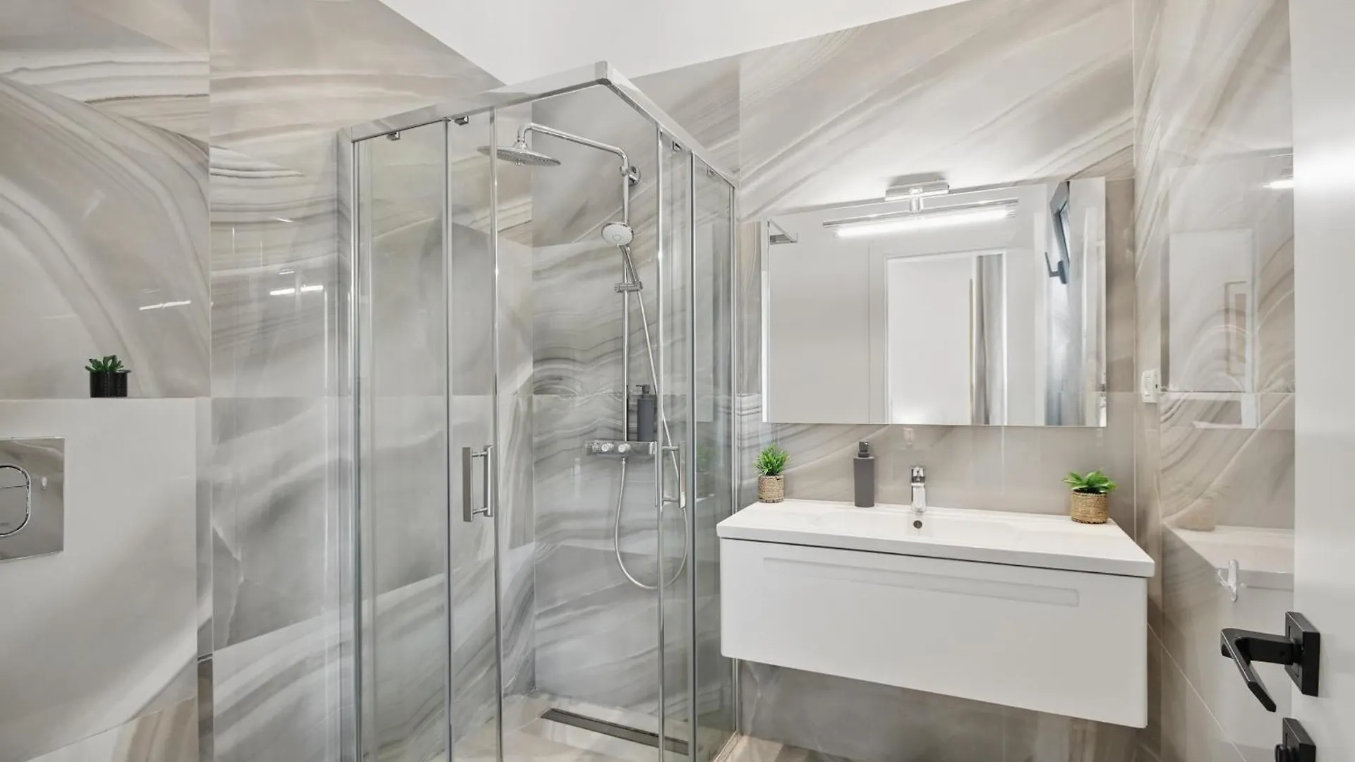 Victoriei Luxury Apartments Bucharest 0*,