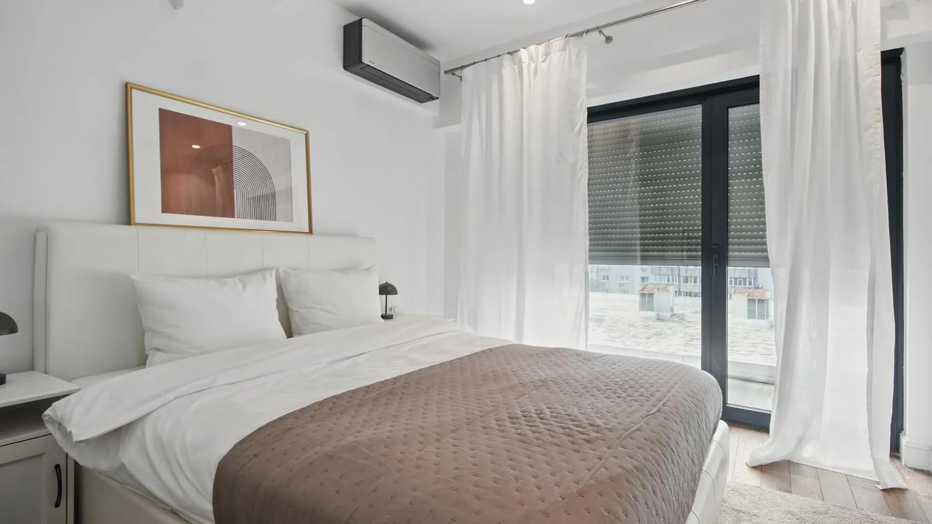 Victoriei Luxury Apartments Bucharest 0*,