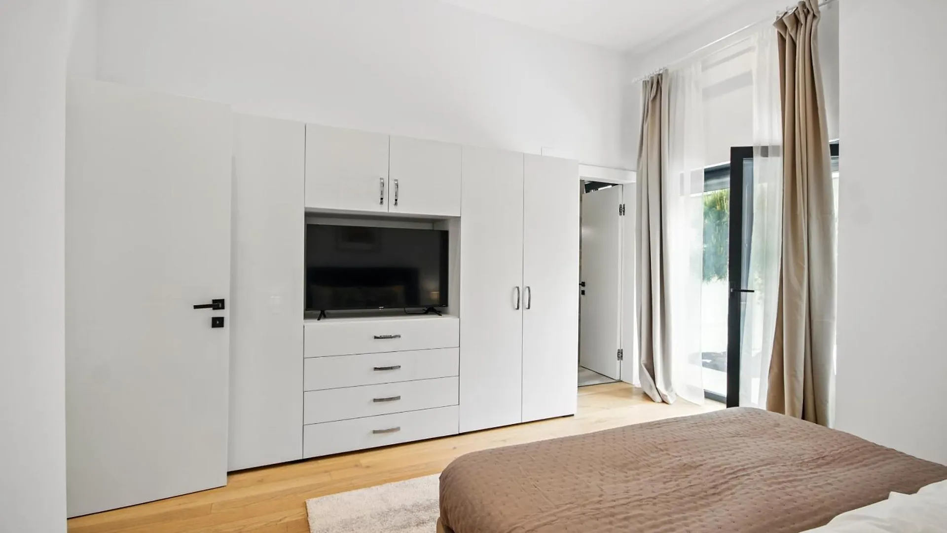 Victoriei Luxury Apartments Bucharest